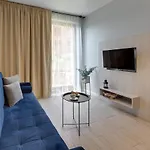 Aura - Riverside & Parking By Downtown 아파트호텔 4*