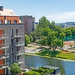 Aura - Riverside & Parking By Downtown 아파트호텔