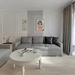 Aura - Riverside & Parking By Downtown 公寓式酒店 4*