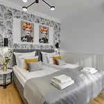 Aura - Riverside & Parking By Downtown Aparthotel Gdansk