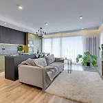Aura - Riverside & Parking By Downtown شقة فندقية