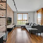 Aura - Riverside & Parking By Downtown