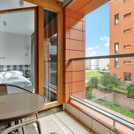 Aparthotel Aura - Riverside & Parking By Downtown
