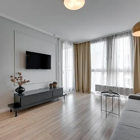 Aura - Riverside & Parking By Downtown Apartment *