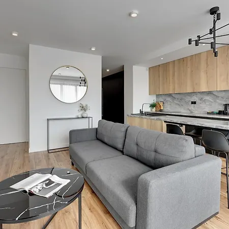 Aura - Riverside & Parking By Downtown Aparthotel