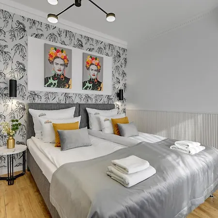 Aura - Riverside & Parking By Downtown Apartment Gdansk