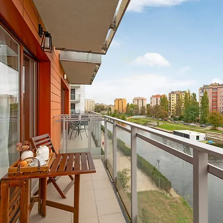 Aura - Riverside & Parking By Downtown Apartment Gdansk