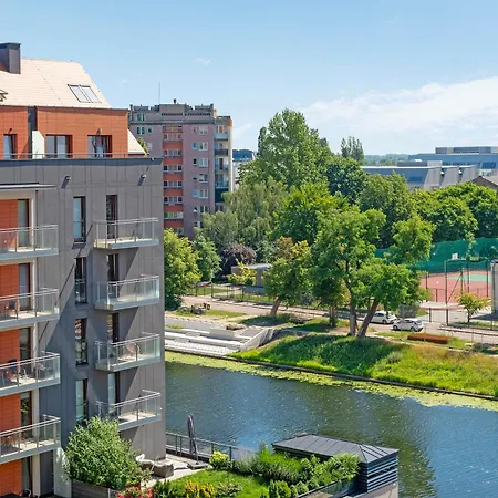 Aura - Riverside & Parking By Downtown Apartment