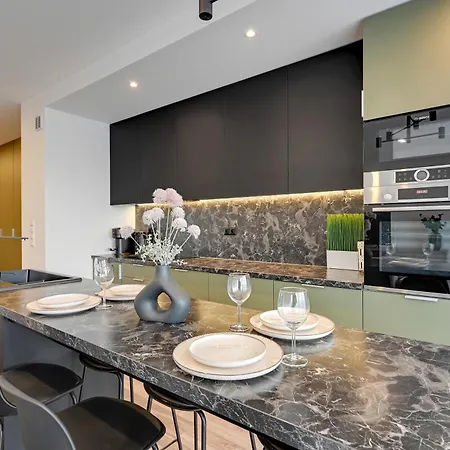 Aura - Riverside & Parking By Downtown