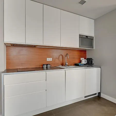 Aura - Riverside & Parking By Downtown Apartment *