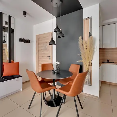 Aura - Riverside & Parking By Downtown Apartment *