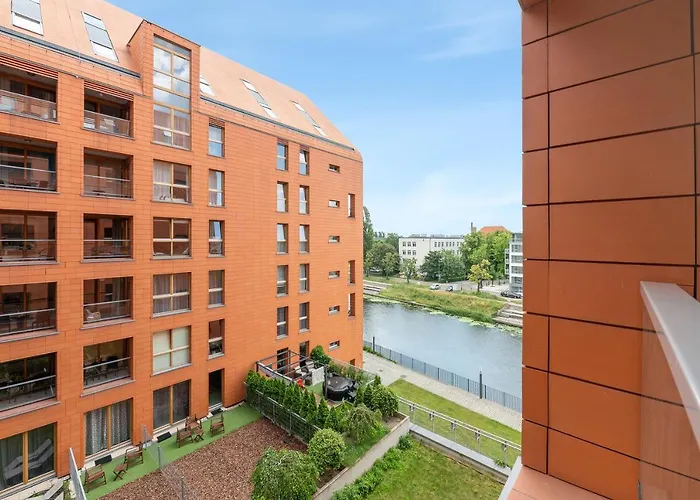 Aura - Riverside & Parking By Downtown Aparthotel 4*