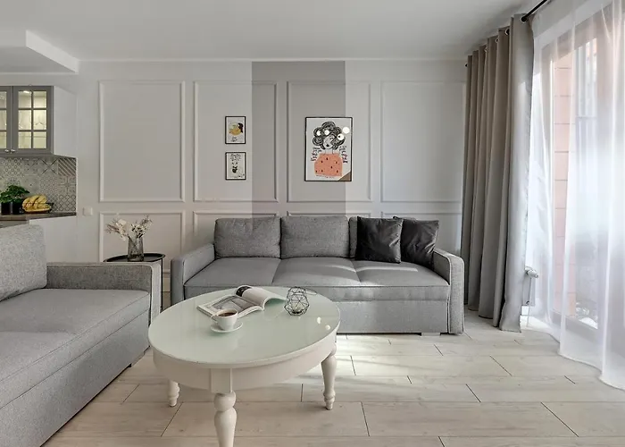 Aura - Riverside & Parking By Downtown Aparthotel 4*