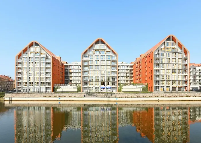 Aura - Riverside & Parking By Downtown Aparthotel